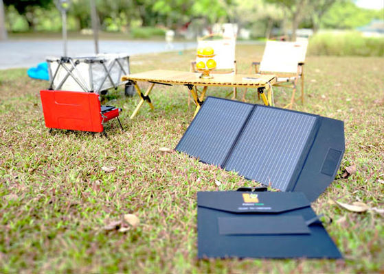 FT160 Sistema de carregador de células solares flexíveis portáteis 160W 18V com ABS preto